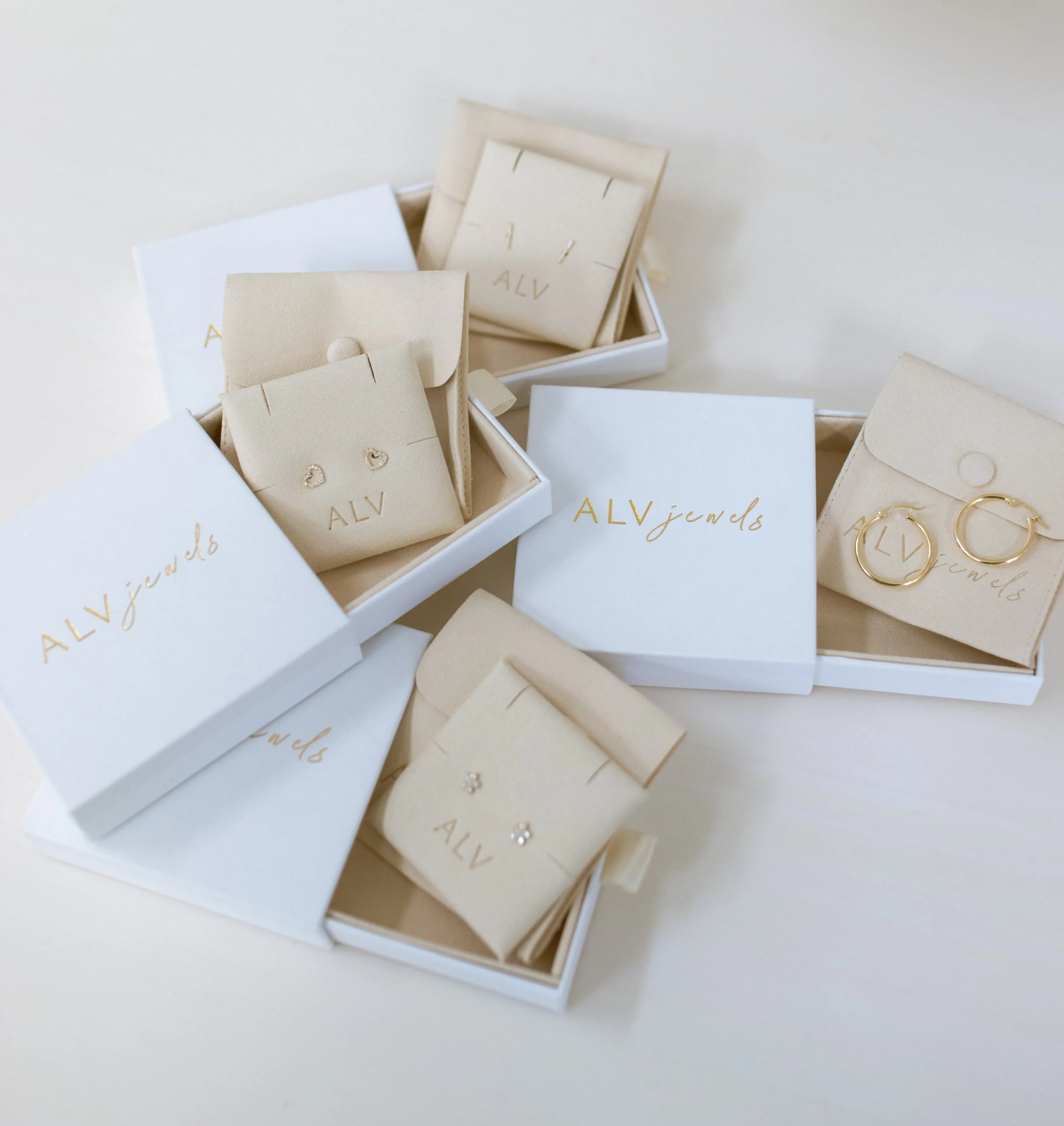 14k GOLD HUGGIE HOOPS
