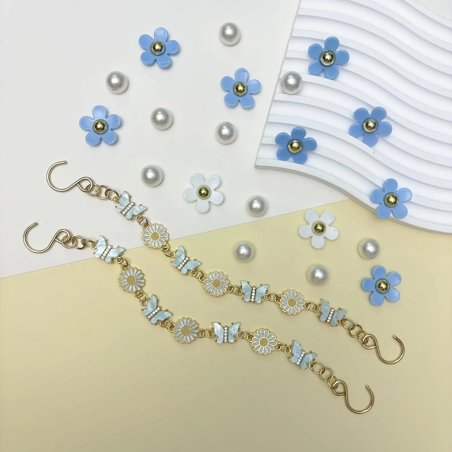 Daisy Flower Chains Charm for Women, Cute Flower Shoe Charms for Clog Sandals, Bling Butterfly Shoe Chains for Girls, Party Favor